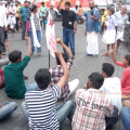 വിദ്യാർത്ഥിയുടെ മരണം എസ് എഫ് ഐ റോഡ് ഉപരോധിച്ചു