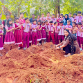 കപ്പ കൃഷിയുമായി എളമ്പിലാട് എംഎല്‍പി സ്‌കൂളിലെ കുട്ടി കര്‍ഷകര്‍