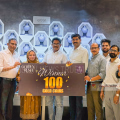 ദിയ ഗോള്‍ഡ് ആന്റ് ഡയമണ്ട്‌സ് നറുക്കെടുപ്പ് വിജയിക്ക് സമ്മാനം കൈമാറി