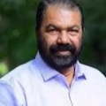 വിദ്യാർത്ഥികൾക്ക് സന്തോഷ വാർത്ത;ഇനി മുതൽ ആഘോഷ ദിവസങ്ങളിൽ കളർ ഡ്രസ്സ് ധരിക്കാം, ഉത്തരവ് ഇറക്കി പൊതുവിദ്യാഭ്യാസ ഡയറക്ടർ 