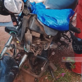 കല്പത്തൂർ മമ്മിളിക്കുളത്ത് കാറും ബൈക്കും കൂട്ടിയിടിച്ച് രണ്ടുപേർക്ക് ഗുരുതരപരിക്ക്