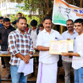 സ്വദേശ് ക്വിസ് വിജയികൾക്ക് സമ്മാനവിതരണം നിർവഹിച്ചു