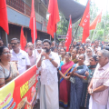 എന്‍ആര്‍ഇജി വര്‍ക്കേഴ്സ് യൂണിയന്‍ പേരാമ്പ്ര പോസ്റ്റ് ഓഫീസിലേക്ക് മാര്‍ച്ച് നടത്തി