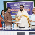  രമേശ് കാവിലിന് ആദരമൊരുക്കി പേരാമ്പ്ര അഗ്രികള്‍ച്ചറല്‍ വെല്‍ഫെയര്‍ കോ. ഓപ്പറേറ്റീവ് സൊസൈറ്റി