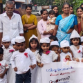 ചാച്ചയായി പിച്ചവച്ച് കുരുന്നുകൾ ; മീത്തലെ കുന്നോത്ത് പറമ്പ് അങ്കണവാടി ശിശുദിനാഘോഷം വർണാഭം.