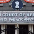 വരുന്നവരെയെല്ലാം തിക്കി തിരക്കി കയറ്റിയിട്ട് എന്തുകാര്യം...? ; ശബരിമലയിലെ തിരക്കിൽ ദേവസ്വം ബോര്ഡിന് ഹൈക്കോടതിയുടെ രൂക്ഷ വിമര്ശനം