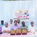എലാങ്കോട് സാന്ത്വന സ്പർശം സംസ്കാരിക വേദിയും കൈരളി വായനശാലയും വീട്ടുമുറ്റ പുസ്തക ചർച്ച നടത്തി