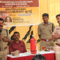 വെസ്റ്റ് നിടുമ്പ്രം ശ്രീ നാരായണ ഗുരു സാംസ്ക്കാരിക കേന്ദ്രത്തിൻ്റെയും, കണ്ണൂർ ജില്ലാ ലീഗൽ സർവ്വീസ് അതോറിറ്റിയുടെയും സംയുക്താഭിമുഖ്യത്തിൽ അഗ്നി സുരക്ഷ ബോധവത്കരണക്ലാസ് നടത്തി.