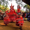 ഇനിയുള്ള ഏഴു നാൾ ഉത്സവ ദിനരാത്രം ; അണ്ടലൂർക്കാവിലെ തിറ മഹോത്സവത്തിന് ഭക്തിനിർഭര തുടക്കം.