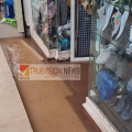 അക്ഷരാർത്ഥത്തിൽ 'റെഡ് അലർട്ടിലേക്ക്' തലശേരി ; നഗരത്തിലുടനീളം വെള്ളക്കെട്ട്, മണവാട്ടി ജംഗ്ഷനിൽ കടകളിൽ വെള്ളം കയറി