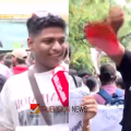 ഈ സമരം അത്യന്തം അനിവാര്യം....: ജന്തർ മന്ദറിൽ ഭക്ഷണ പൊതികളുമായി കോഴിക്കോട് കൊയിലാണ്ടി സ്വദേശികളും