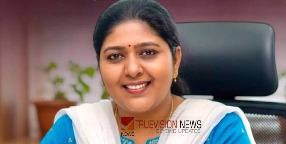 മൂന്ന്‌ കോടി രൂപ നൽകിയാൽ മന്ത്രിസ്ഥാനം; എലത്തൂർ എംഎൽഎയിൽ നിന്ന് പണം തട്ടാൻ ശ്രമിച്ച കേസിൽ രണ്ട് പേർ കോഴിക്കോട് സൈബർ പൊലീസിന്റെ പിടിയിൽ