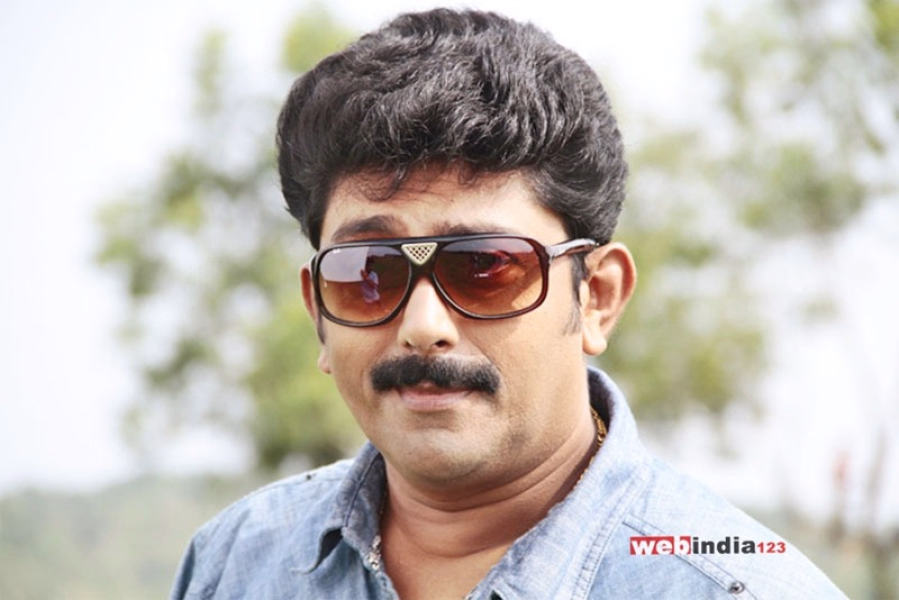 നടനോട് കാണിച്ചതിനെക്കുറിച്ച് സംവിധായാകാൻ