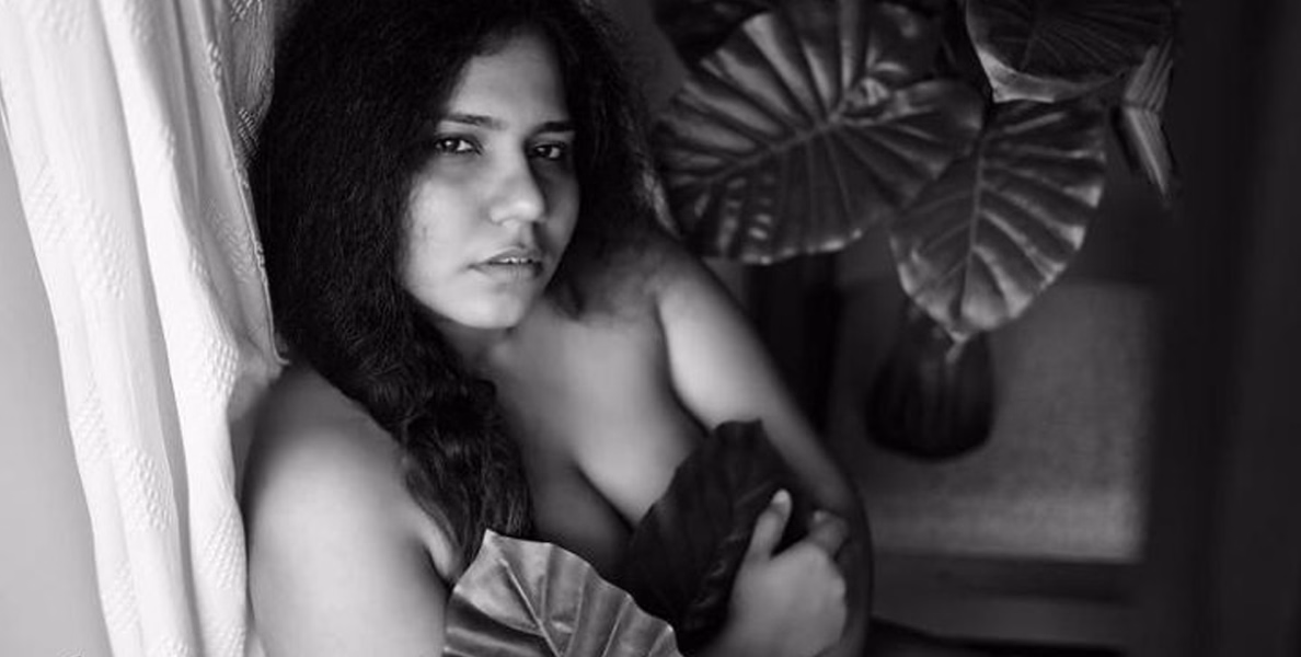 ഹോട്ട് ലുക്കിൽ തിളങ്ങി നീരജ നായർ 