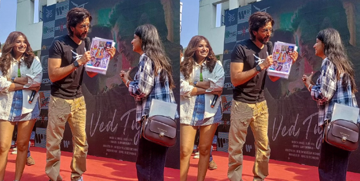 പൊതുവേദിയില്‍ ആരാധികയുടെ കാല് തൊട്ട് വണങ്ങി താരം; കാരണം 