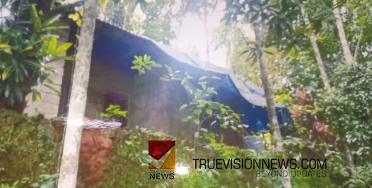 #soilmining | അനധികൃത മണ്ണെടുപ്പിനെ തുടർന്നു വീട് അപകട ഭീഷണിയിൽ 