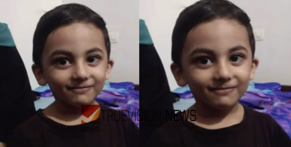 സഹോദരിയെ സ്കൂൾ വാനില്‍ നിന്നിറക്കാന്‍ പോയ മൂന്ന് വയസുകാരൻ അമ്മയുടെ കൺമുന്നിൽ സ്കൂൾ വാനിടിച്ച് മരിച്ചു