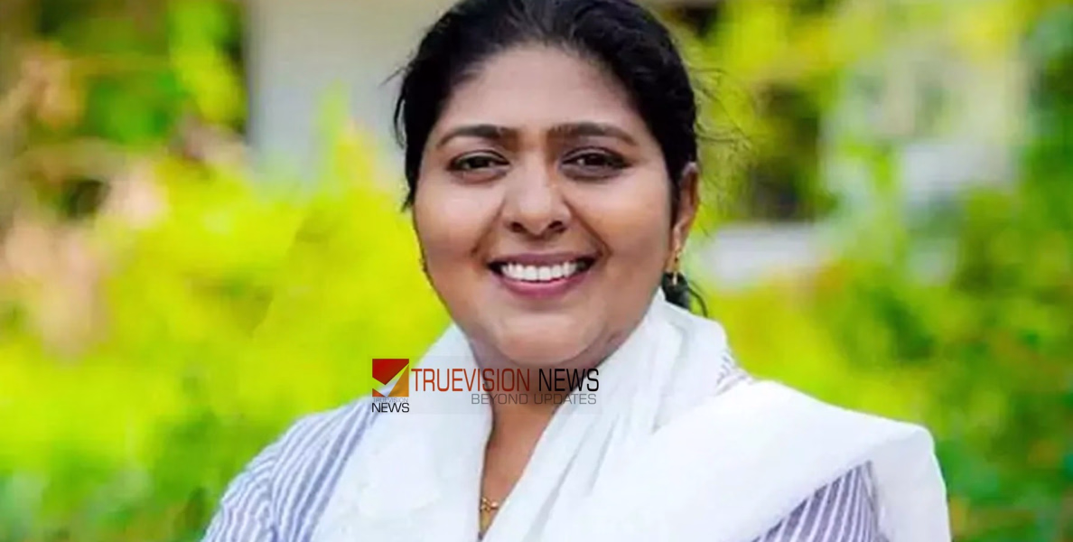 തട്ടിപ്പ് പുറത്തായപ്പോൾ മലക്കംമറിഞ്ഞോ? ഫോൺ കവർന്നെന്ന മൊഴി, എലത്തൂർ എംഎൽഎക്ക് വ്യാജ ഫോൺകോൾ വന്ന സംഭവം, സിം ഉടമയെ കണ്ടെത്തി